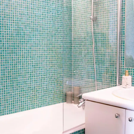 Eiffel & Invalides - 1br - Cityapartmentstay *