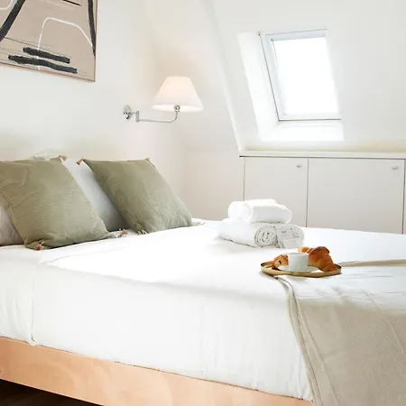 Eiffel & Invalides - 1br - Cityapartmentstay *